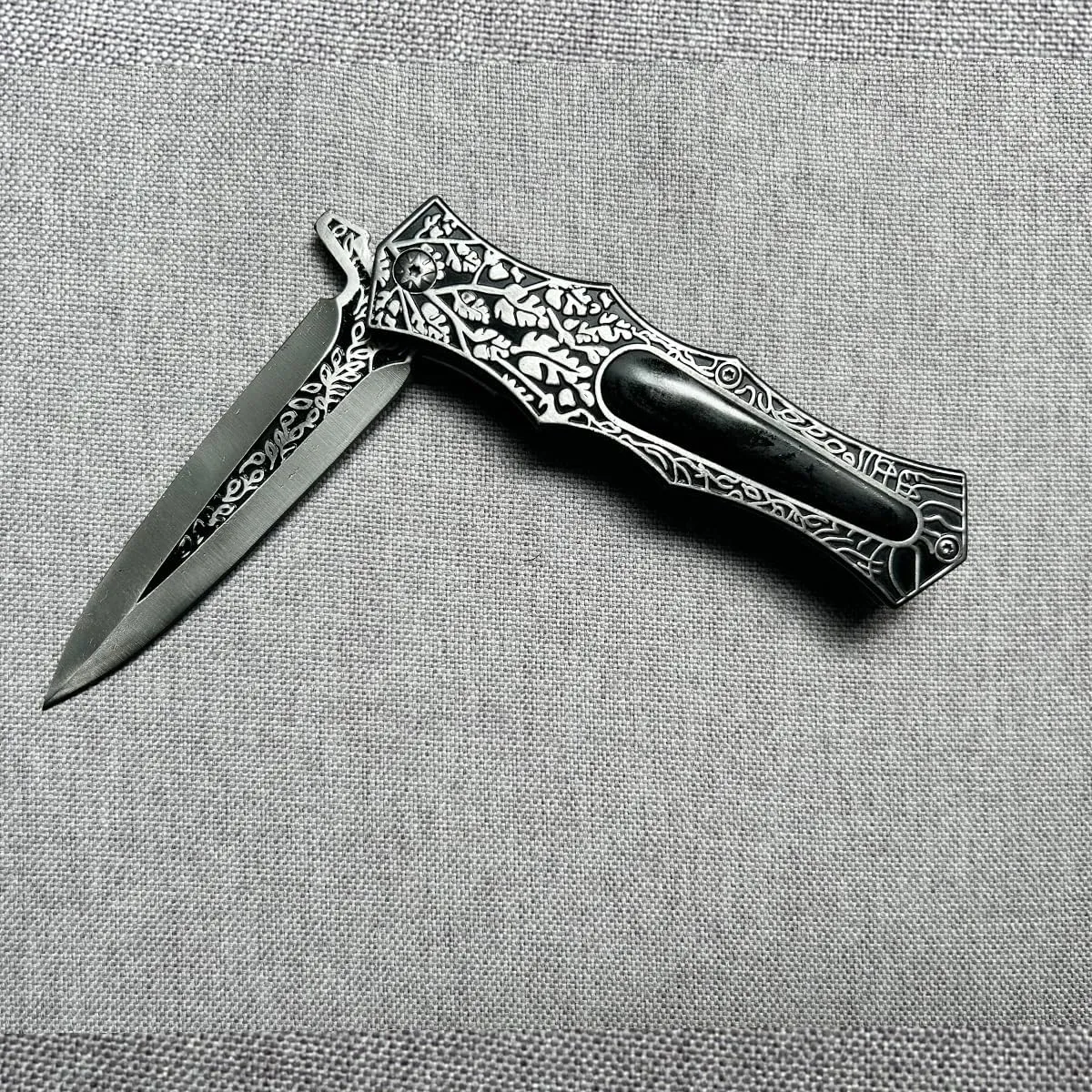 SELUCREH Folding Knife Stainless Steel Blade with 3D Retro Embossed Pattern, Pocket Clip for Men,Sharp Camping Survival Hiking Knives (Sword Type Black)